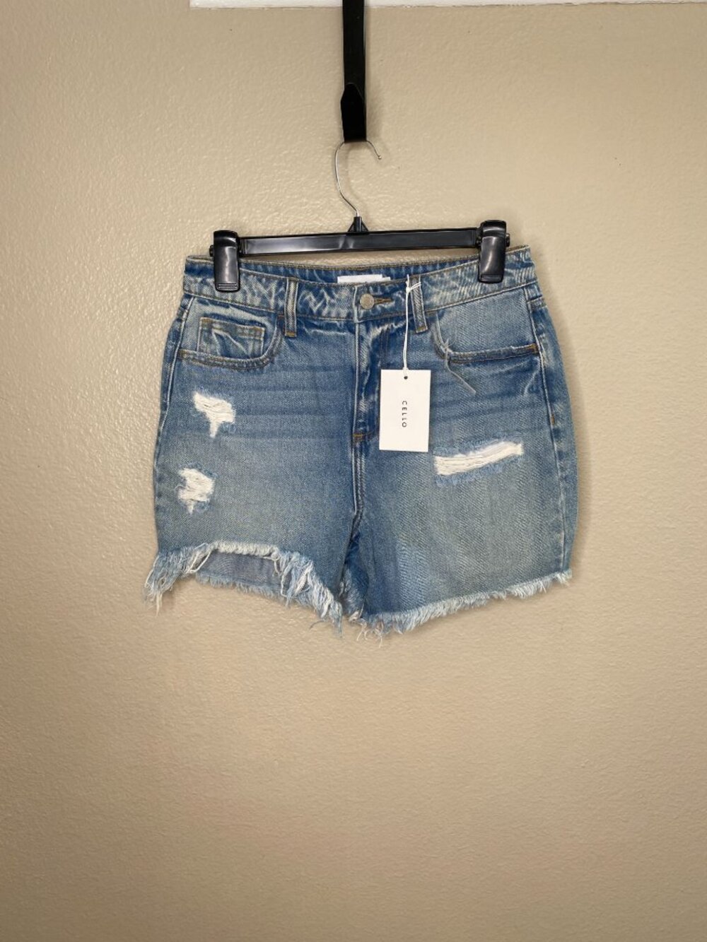 Cello Womens Distressed Denim High-Rise Shorts Size S Light Wash Fringe Hem NEW